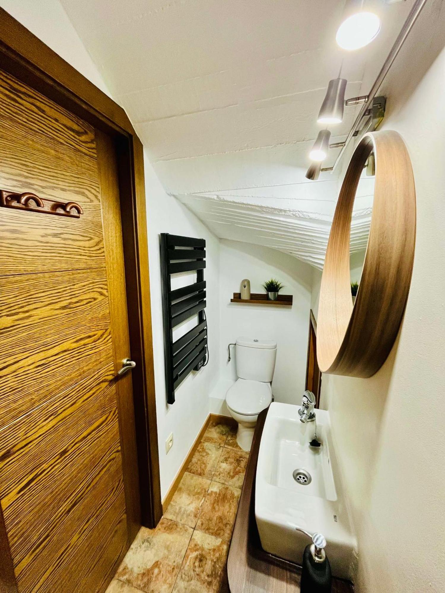 Nuevo Cosy Loft 4Pax Estavar Buitenkant foto